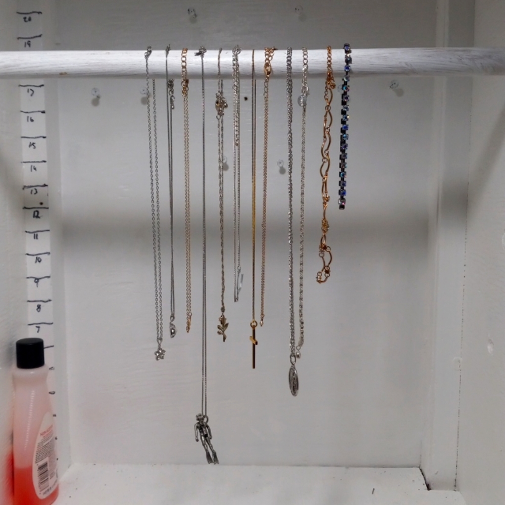 J-10 necklace lot